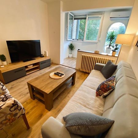 Apartman Ann II Панчево Экстерьер фото